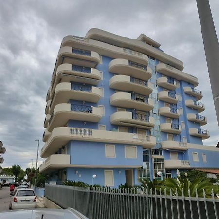 Apartmán Riccio Blu Pochi Passi Dal Mare Alba Adriatica Exteriér fotografie